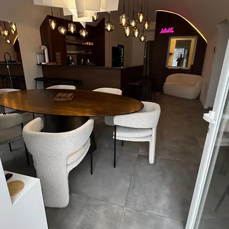 Le Loft Mentonnais Апартаменты