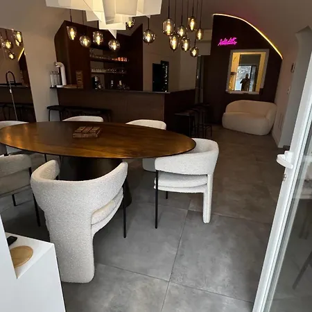 Le Loft Mentonnais Apartment