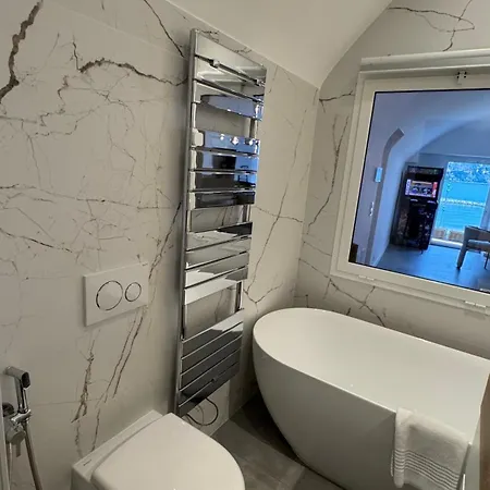 Le Loft Mentonnais Apartment