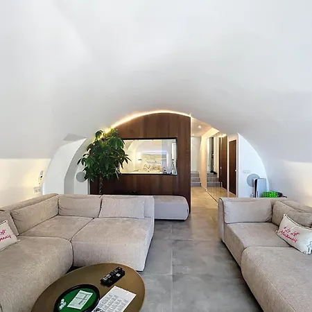 Le Loft Mentonnais Apartment *